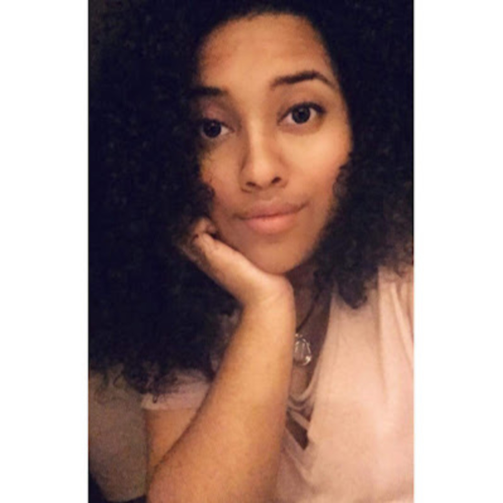 Meet your Posher, Dina